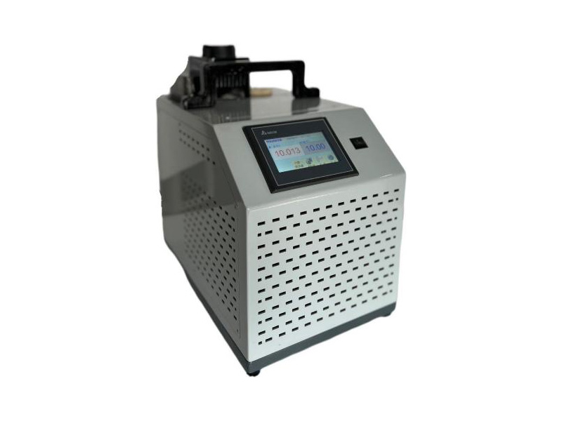 HT0447M手提式恒温槽